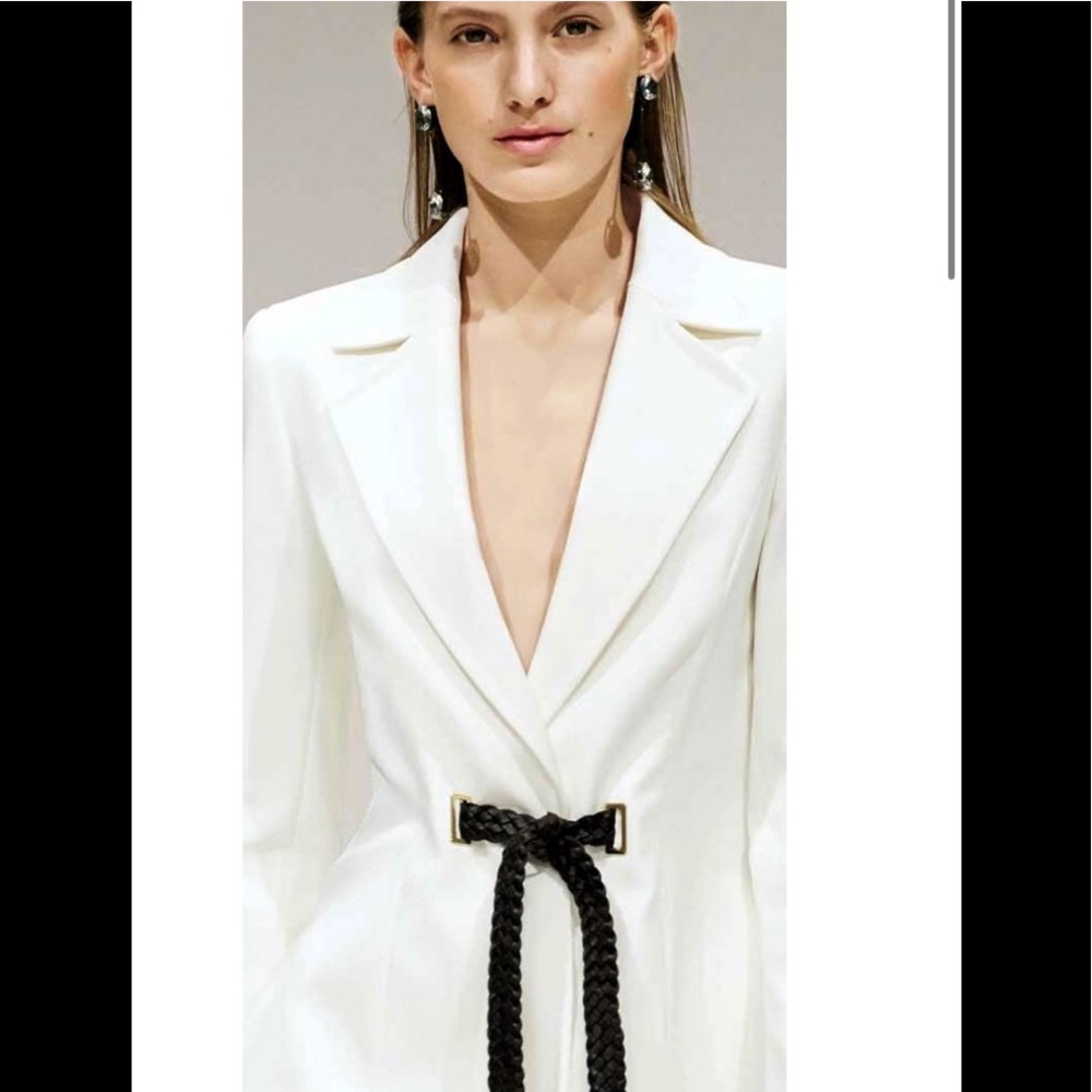 ESCADA BEAUTIFUL Sz 34 (S) Blazer Off White with Black Lamb Braided Belt EUC - Picture 2 of 11